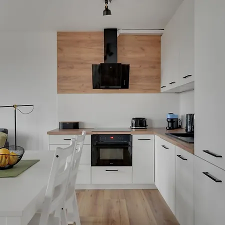 Baltic Seaside Letnica With Parking By Lion グダニスク