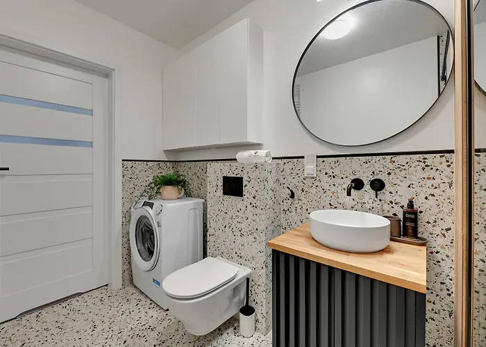 Apartment Baltic Seaside Letnica With Parking By Lion Danzig