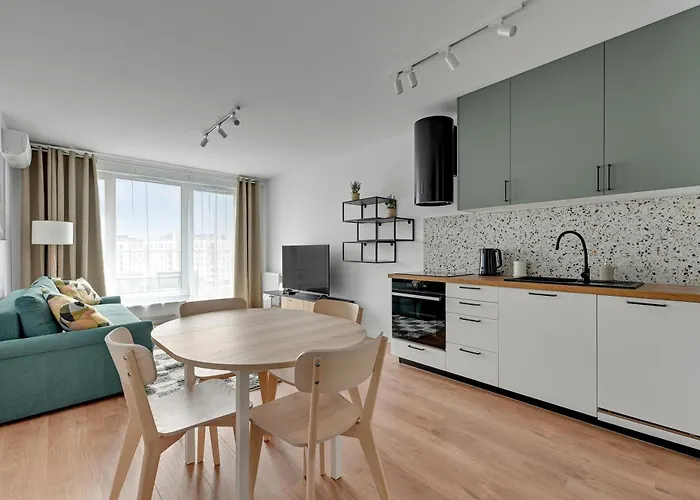 Baltic Seaside Letnica With Parking By Lion Apartment Danzig