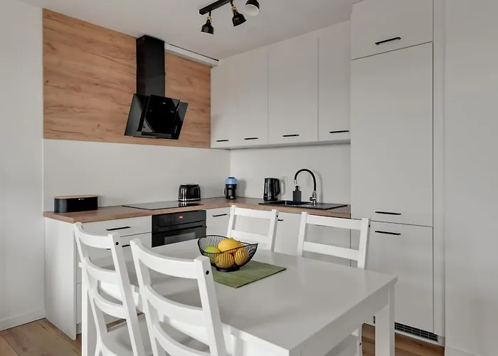 Baltic Seaside Letnica With Parking By Lion Apartment